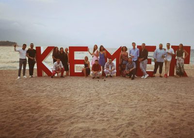 Advertise me part pour son séminaire annuel à Kemer, en Turquie.